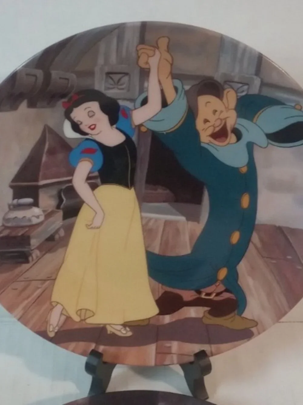 Disney Snow White & Seven Dwarfs Plates